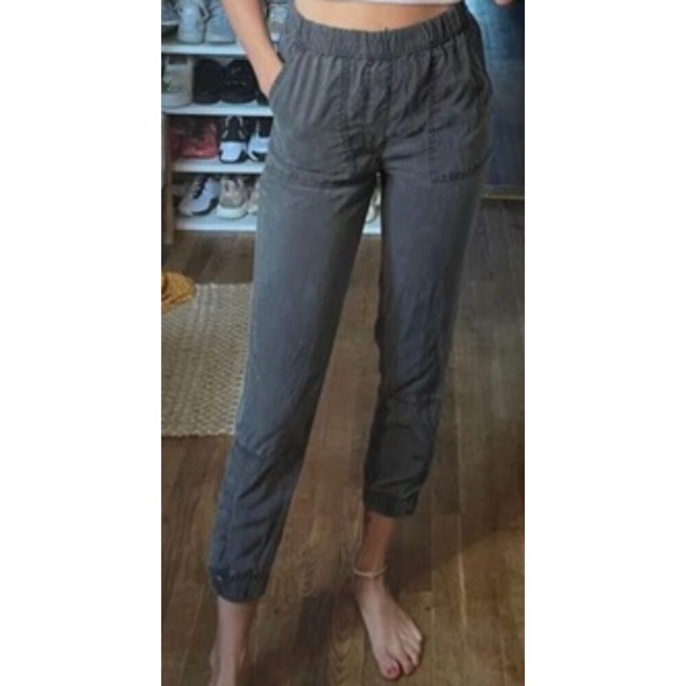 American Eagle Outfitters Jogger Pants Womens Small Grey Snap Hem Elastic Waist‎